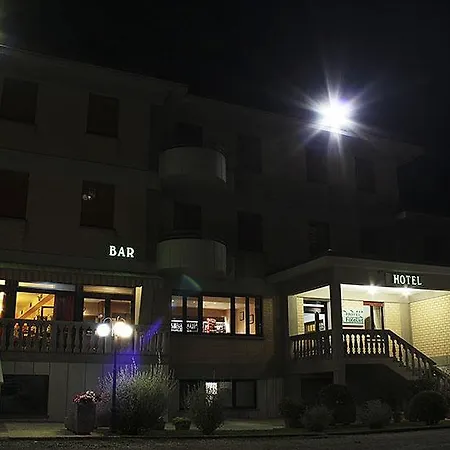 Il Focolare فندق فابرو