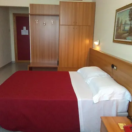 فندق Il Focolare فابرو